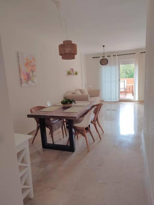 Apartamento Con Piscina Casares Exterior photo
